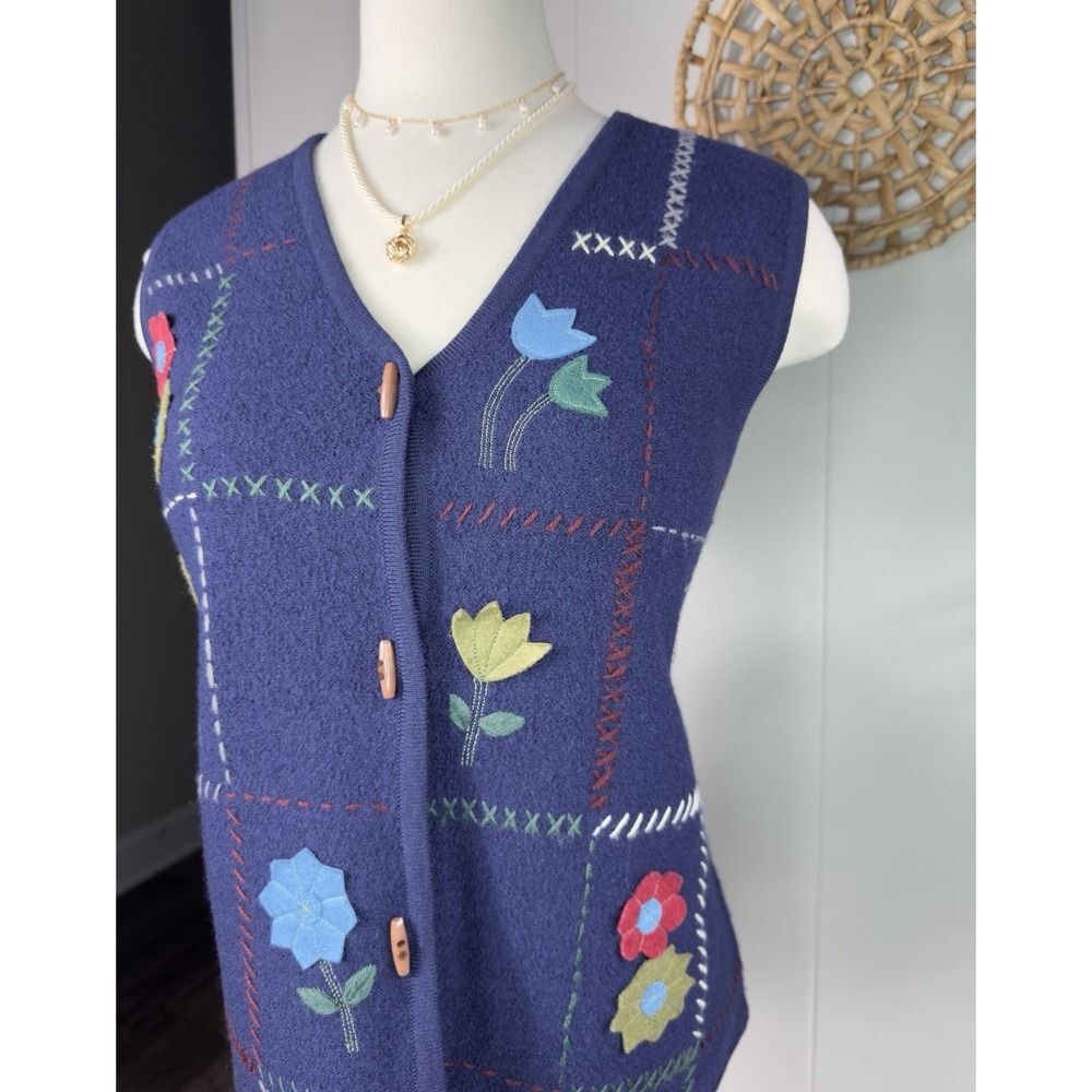 Classic Elements Wool Sweater Vest XL Blue Floral Appliqué Cottagecore - Picture 5 of 9